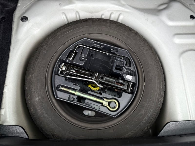 PEUGEOT 207 1.4i - 16V 90CH