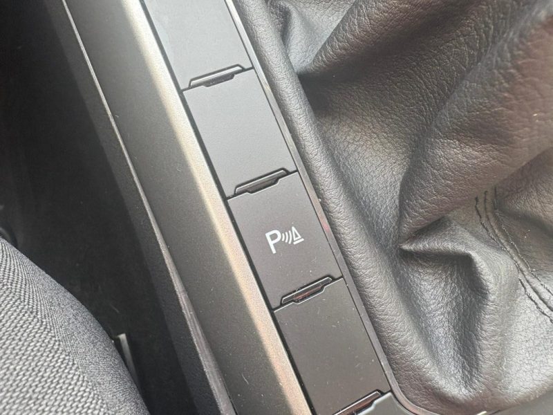 VOLKSWAGEN POLO VI 1.0 TGI 90Ch BUSINESS - GARANTIE 6 MOIS 