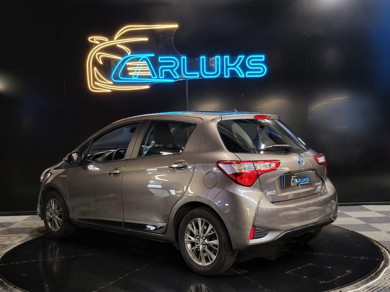 TOYOTA YARIS 1.5i - 16V HYBRID DYNAMIC / CAMERA DE RECUL / RADAR ARRIERES