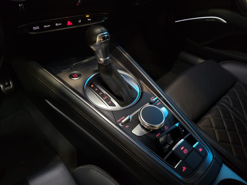 AUDI TT ROADSTER2.0 40-TFSI 197CV S LINE / BANG&OLUFSEN / SIEGES CHAUFFANTS & CLIMATISES