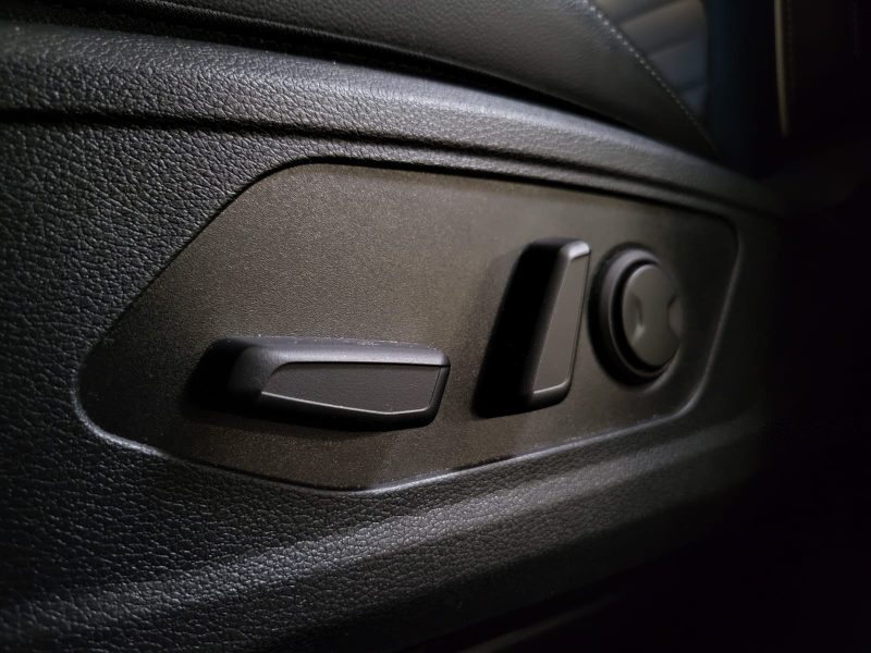 KIA SPORTAGE 1.6 GDI GT LINE PREMIUM 230CV / TOIT OUVRANT + CAMERA 360° + SIEGES ELECTRIQUES /