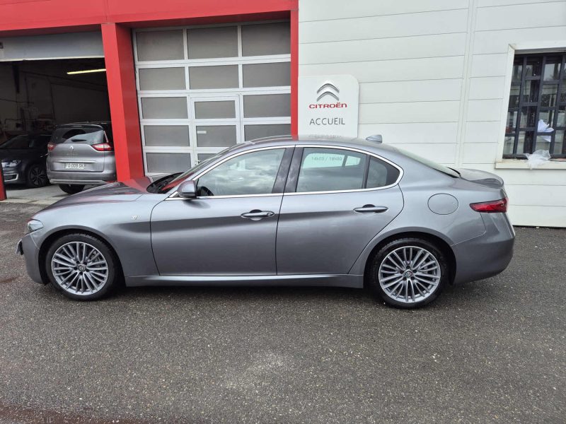 ALFA ROMEO GIULIA 2021