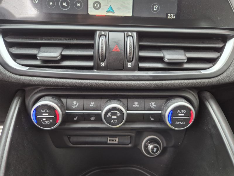 ALFA ROMEO GIULIA 2021