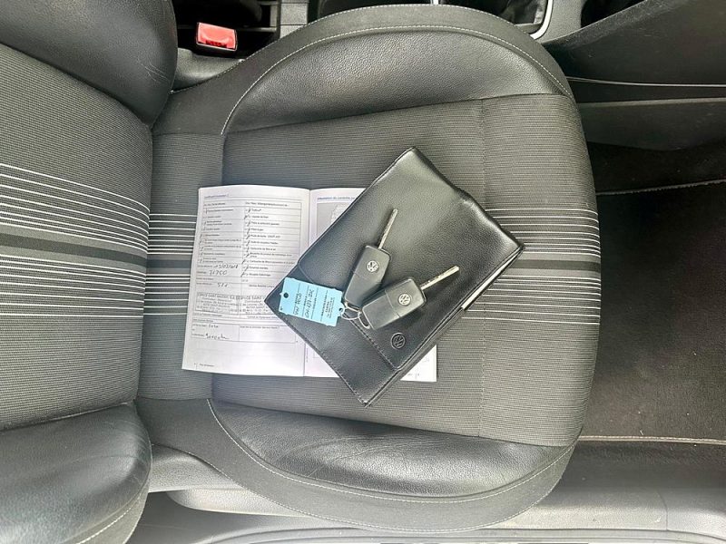 VOLKSWAGEN POLO 2012