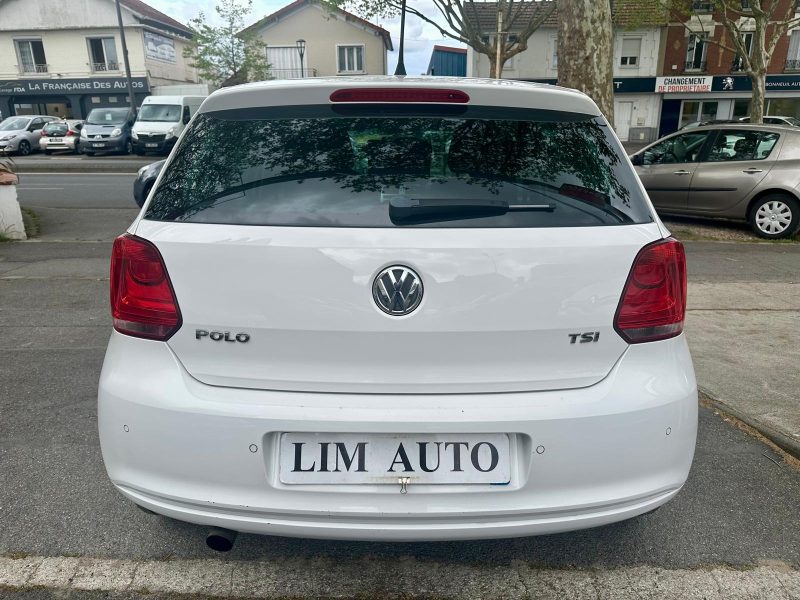 VOLKSWAGEN POLO 2012