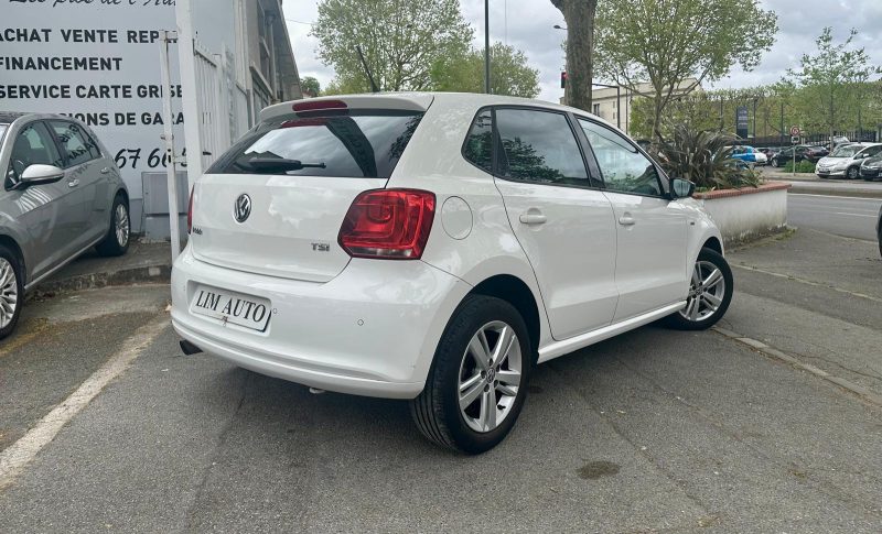 VOLKSWAGEN POLO 2012