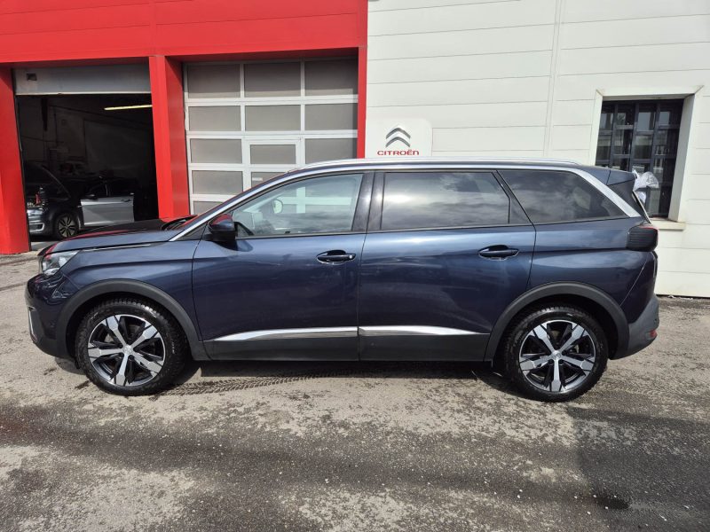 PEUGEOT 5008 2019