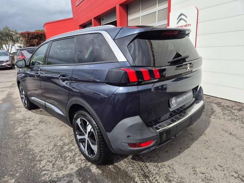 PEUGEOT 5008 2019
