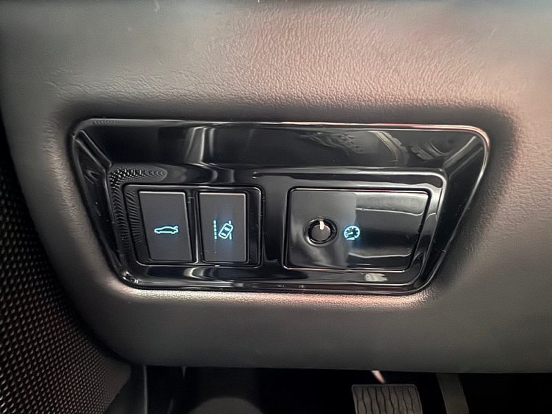 JAGUAR XE 25t 2.0 240 PORTFOLIO AUTO*GPS*CUIR*XENON*