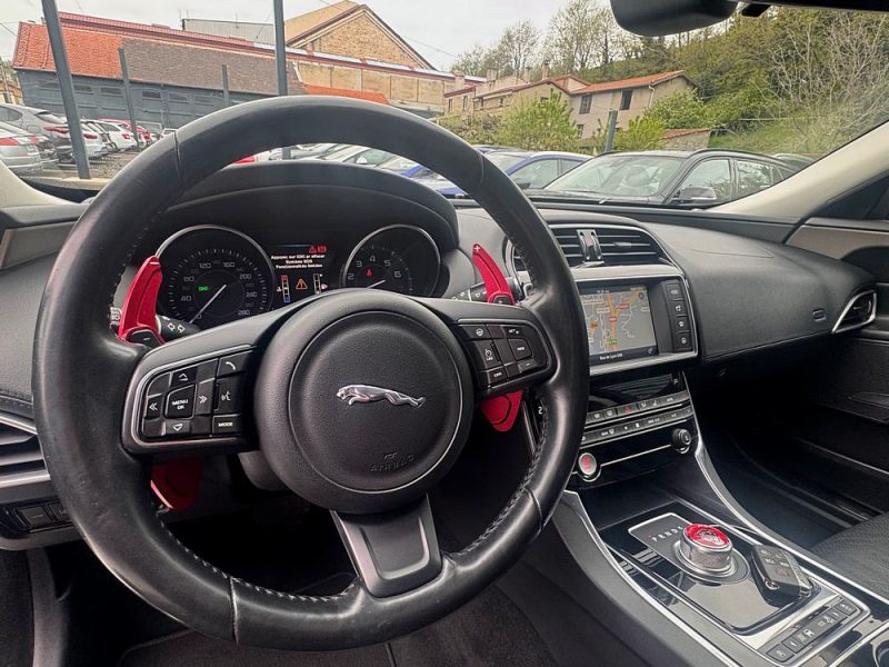 JAGUAR XE 25t 2.0 240 PORTFOLIO AUTO*GPS*CUIR*XENON*