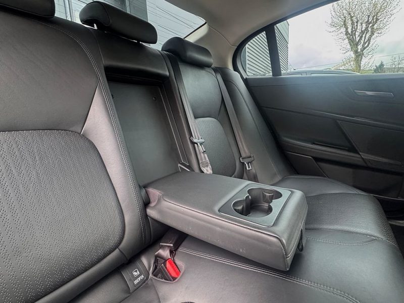 JAGUAR XE 25t 2.0 240 PORTFOLIO AUTO*GPS*CUIR*XENON*