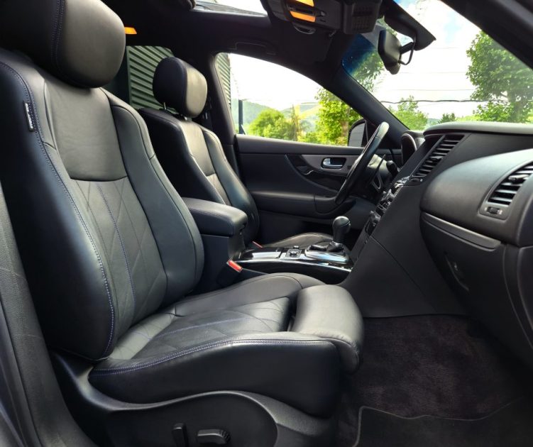 Infiniti QX70 QX 70 3.7 V6 320 S PREMIUM*TOIT*360°CAMERA*