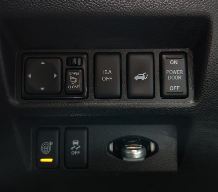 Infiniti QX70 QX 70 3.7 V6 320 S PREMIUM*TOIT*360°CAMERA*