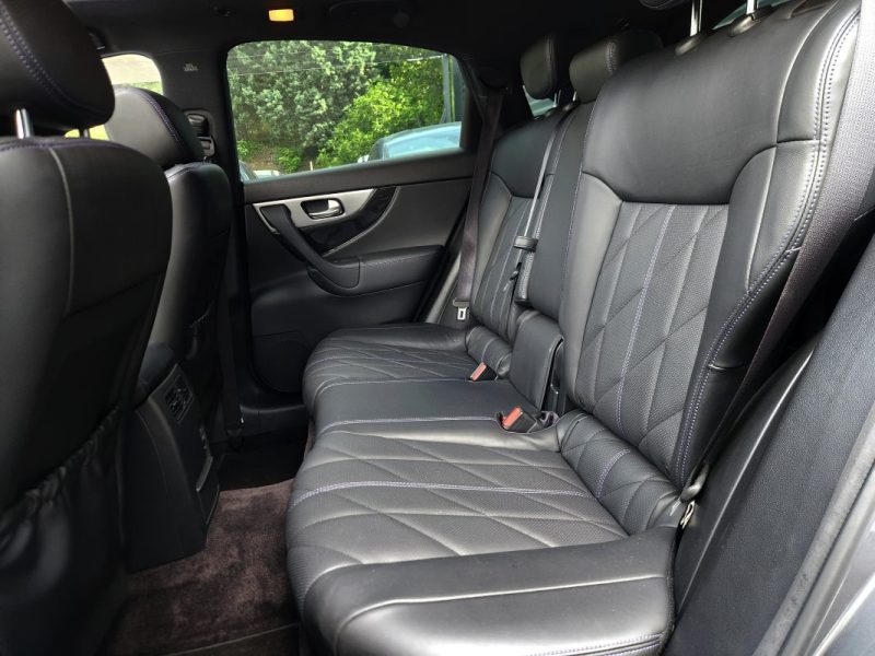 Infiniti QX70 QX 70 3.7 V6 320 S PREMIUM*TOIT*360°CAMERA*