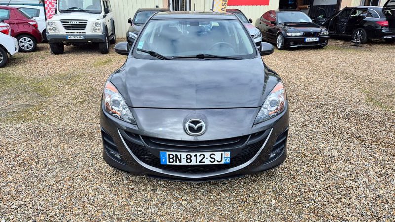 MAZDA Mazda 3 2011