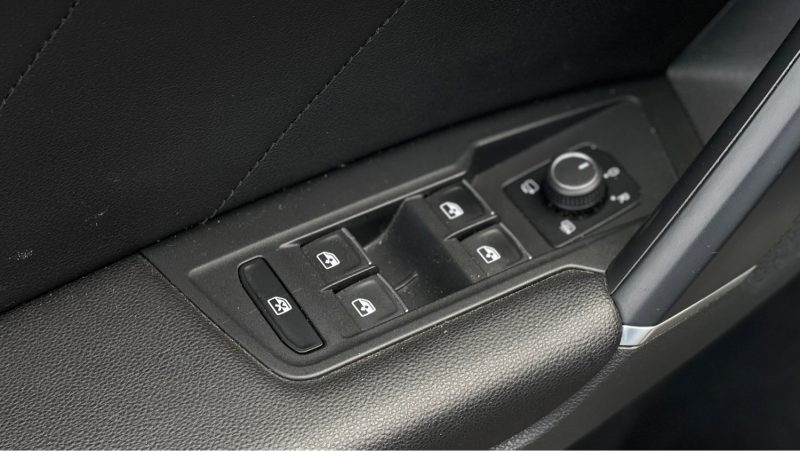 VOLKSWAGEN TIGUAN II 2.0 TDi 16V BMT Rline 4Motion 150 ch GARANTIE 6 MOIS