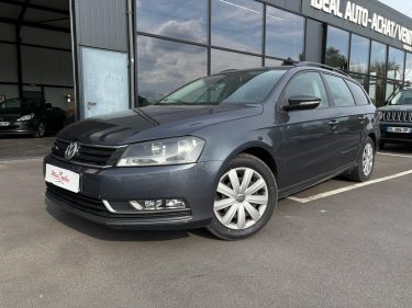 VOLKSWAGEN PASSAT 2011