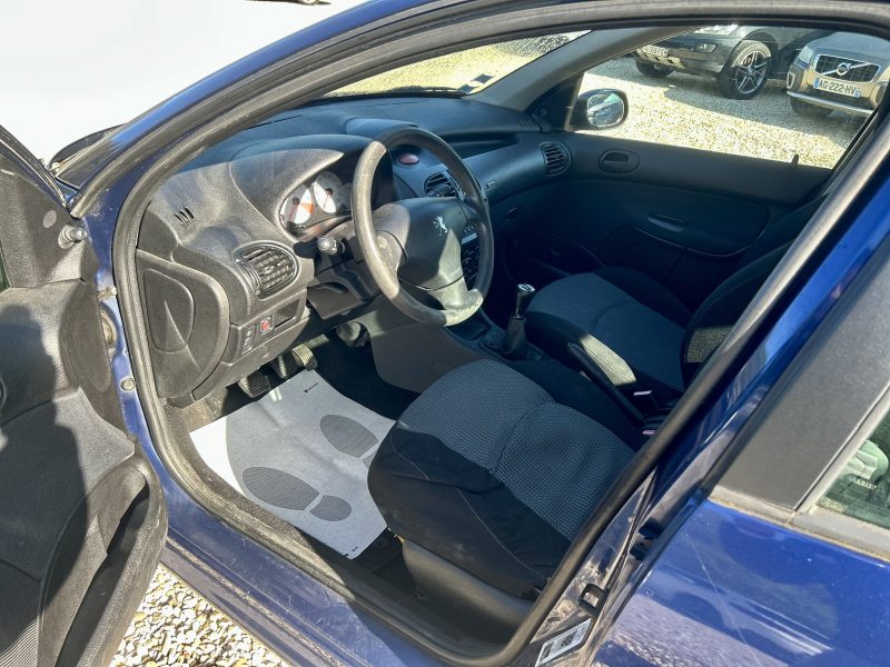 PEUGEOT 206 2002