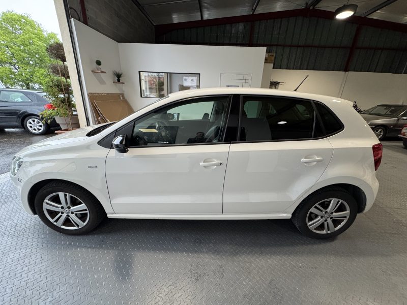 VOLKSWAGEN POLO 2012