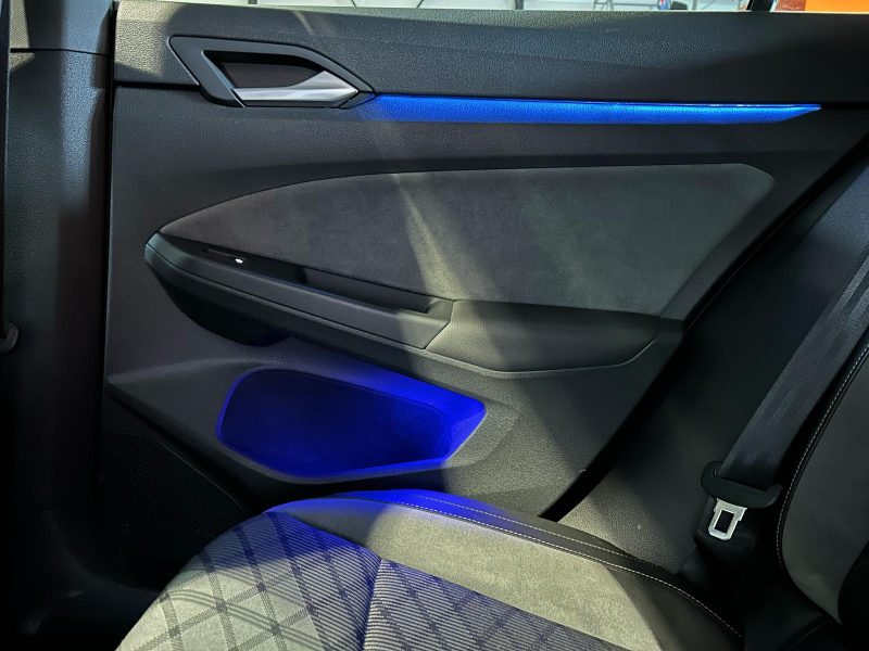 VOLKSWAGEN GOLF VIII 2020