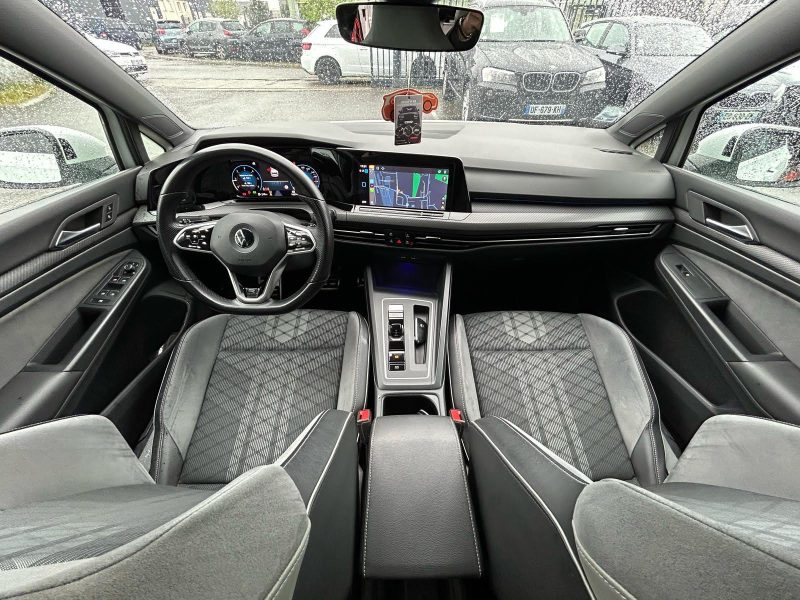 VOLKSWAGEN GOLF VIII 2020