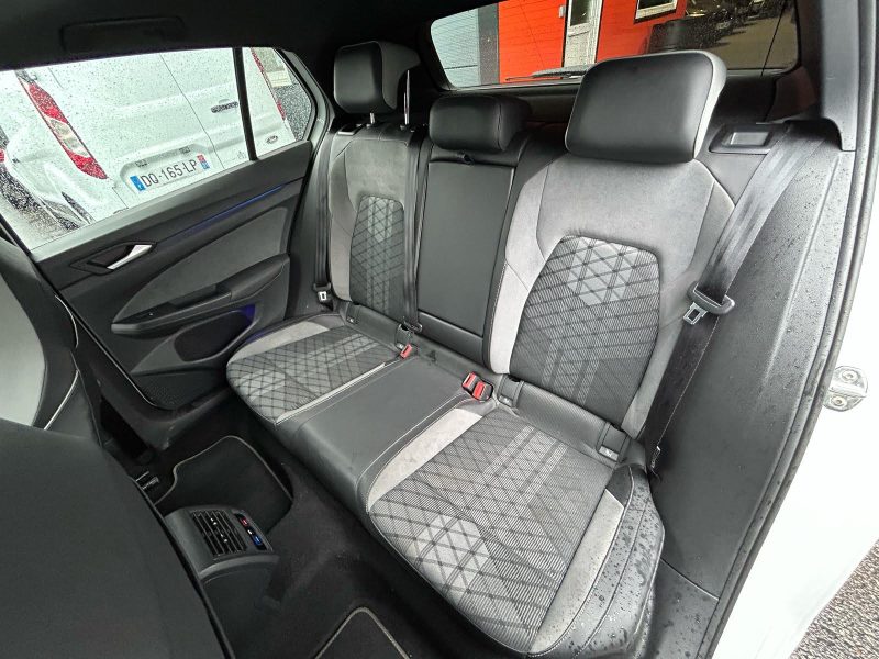 VOLKSWAGEN GOLF VIII 2020