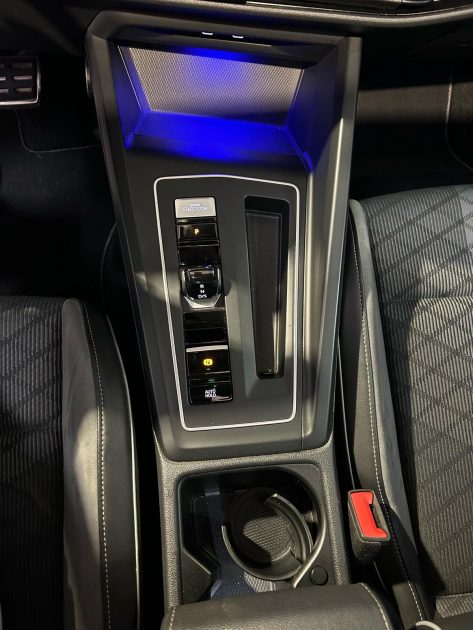 VOLKSWAGEN GOLF VIII 2020