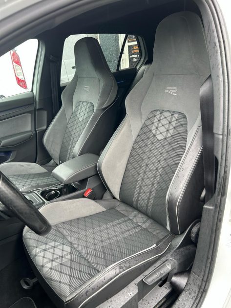 VOLKSWAGEN GOLF VIII 2020