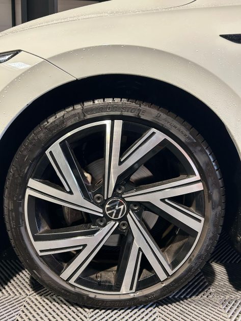 VOLKSWAGEN GOLF VIII 2020