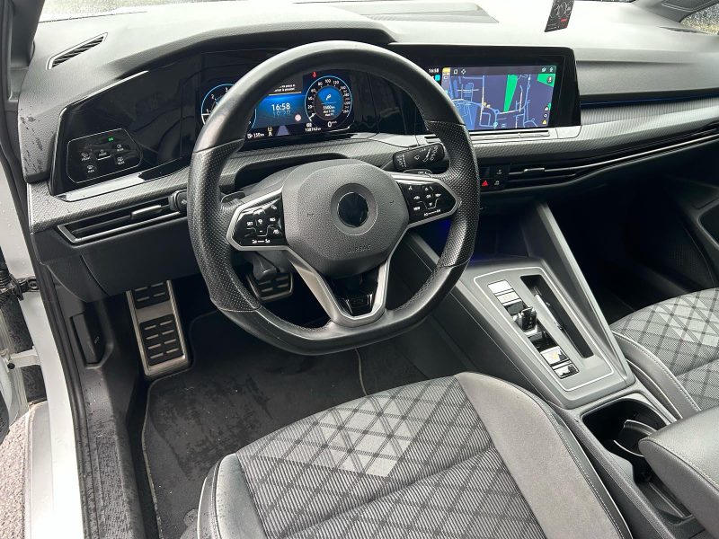 VOLKSWAGEN GOLF VIII 2020