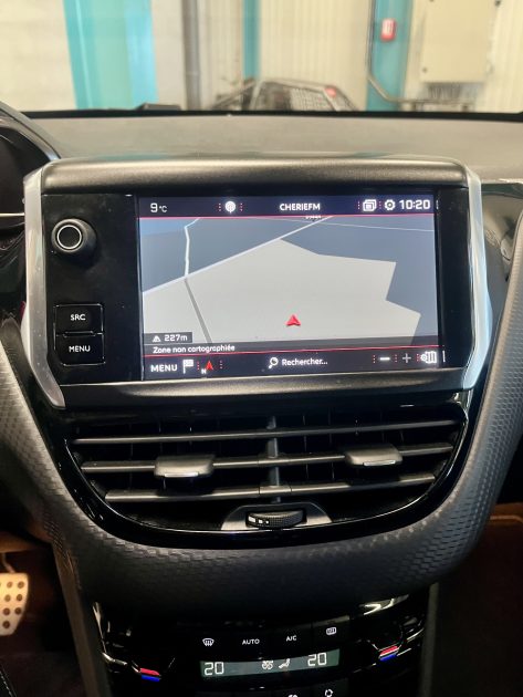 PEUGEOT 2008 1.6 Bluehdi 100ch GT Line BVM5 5 portes