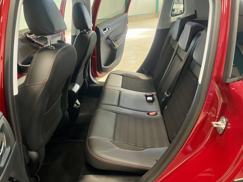 PEUGEOT 2008 1.6 Bluehdi 100ch GT Line BVM5 5 portes