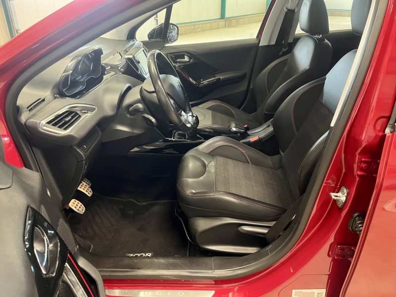 PEUGEOT 2008 1.6 Bluehdi 100ch GT Line BVM5 5 portes