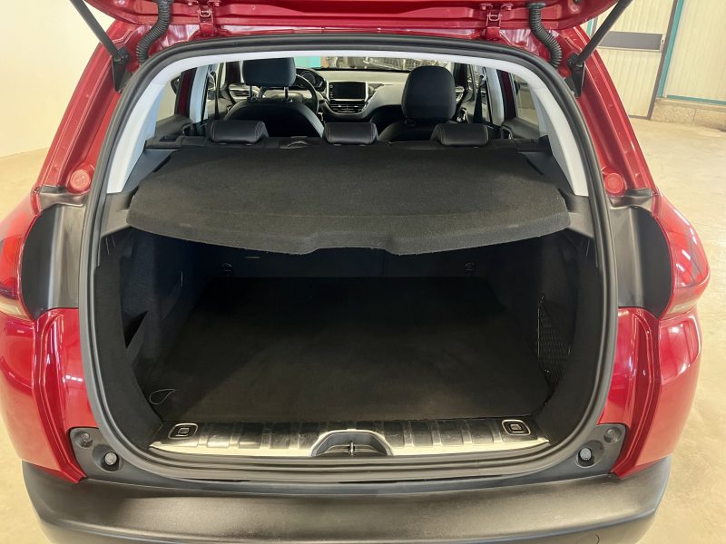 PEUGEOT 2008 1.6 Bluehdi 100ch GT Line BVM5 5 portes