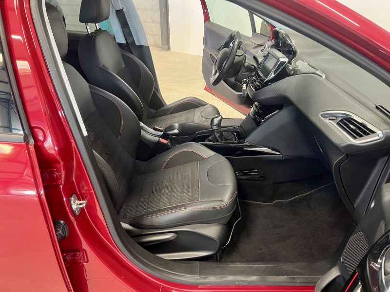 PEUGEOT 2008 1.6 Bluehdi 100ch GT Line BVM5 5 portes