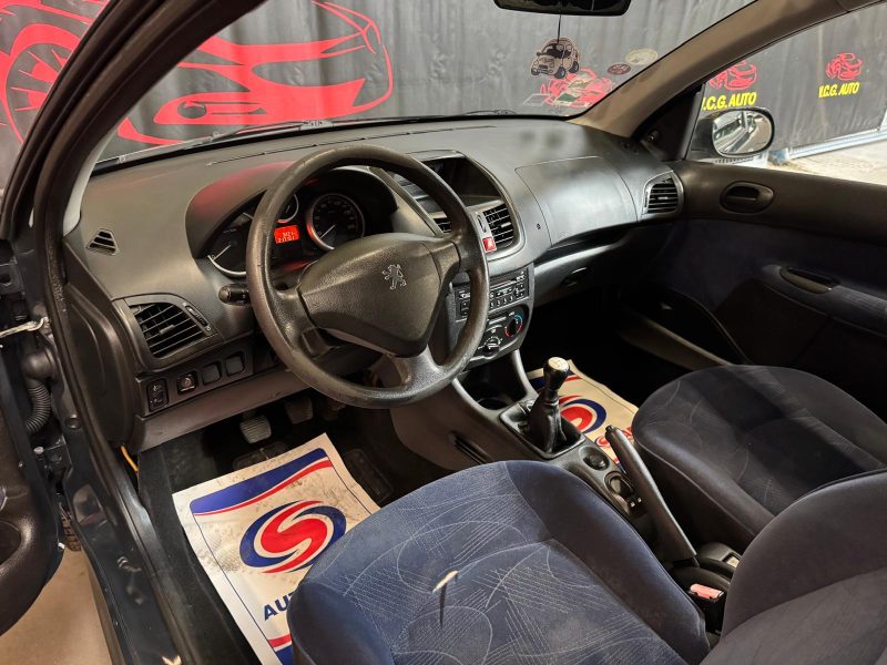 PEUGEOT 206+ 1.4 HDI 70 Urban 