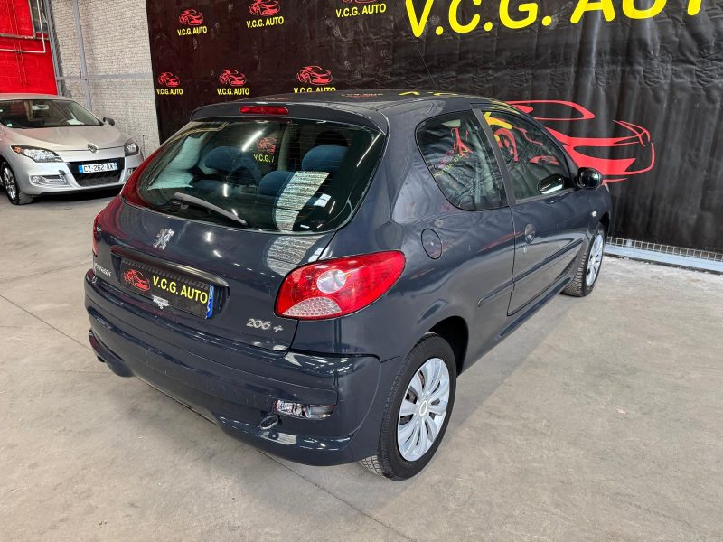 PEUGEOT 206+ 1.4 HDI 70 Urban 