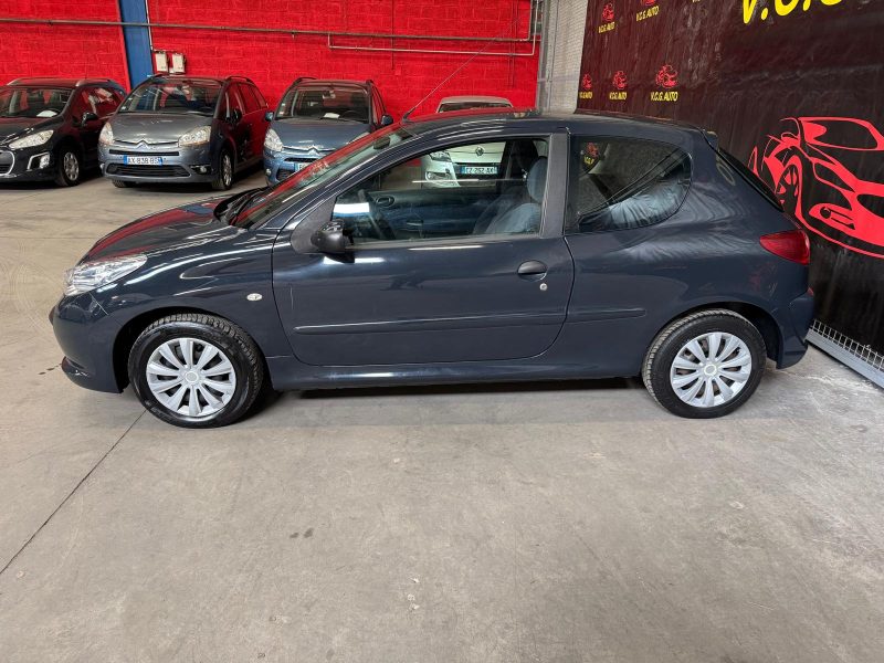 PEUGEOT 206+ 1.4 HDI 70 Urban 