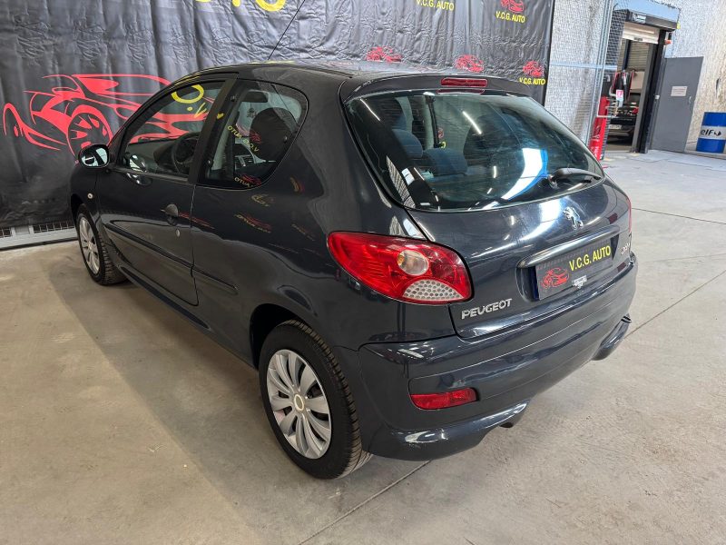 PEUGEOT 206+ 1.4 HDI 70 Urban 