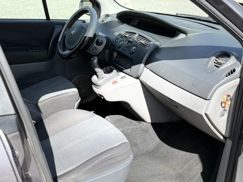 RENAULT MEGANE SCENIC 2004