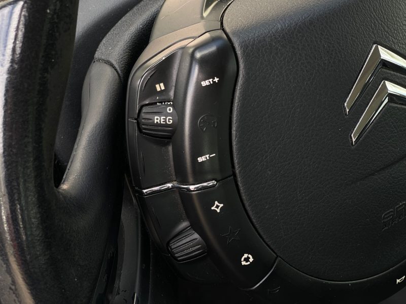 CITROEN C4 I 1.6 HDi 16V EXCLUSIVE BMP6 110 ch Boîte auto GARANTIE 6 MOIS