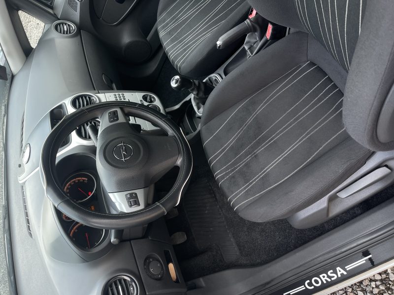 OPEL CORSA 2009