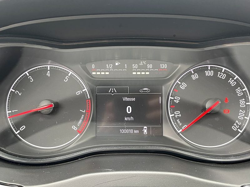 OPEL CORSA - V 1.4 TURBO 100 S/S COLOR EDITION 3P - TOIT OUVRANT - GARANTIE