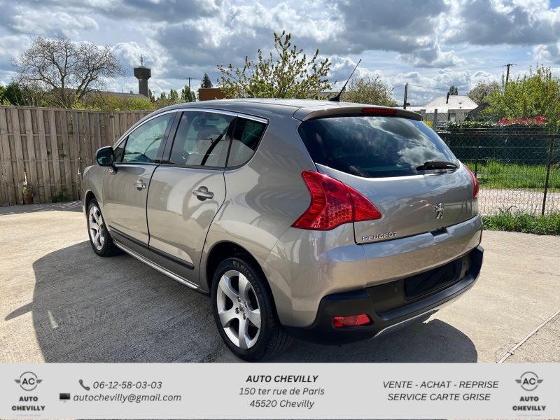 PEUGEOT 3008 1.6 HDI 112 Premium Pack