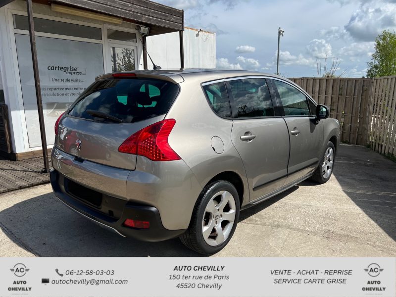 PEUGEOT 3008 1.6 HDI 112 Premium Pack