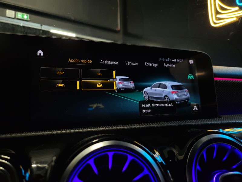 MERCEDES CLASSE A 180d 1.5 CDI / PROGRESSIVE LINE 7G-DCT / CIEL ETOILE + JANTES AMG LINE + CARPLAY /