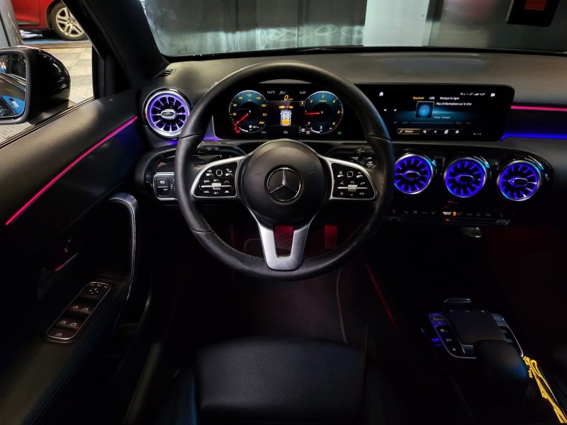 MERCEDES CLASSE A 180d 1.5 CDI / PROGRESSIVE LINE 7G-DCT / CIEL ETOILE + JANTES AMG LINE + CARPLAY /