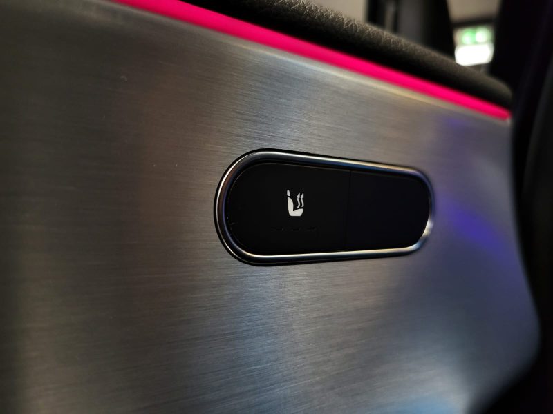 MERCEDES CLASSE A35 AMG 4-MATIC 7G-DCT / VOLANT SPORT + SIEGES BAQUET + SUIVIE MERCEDES /