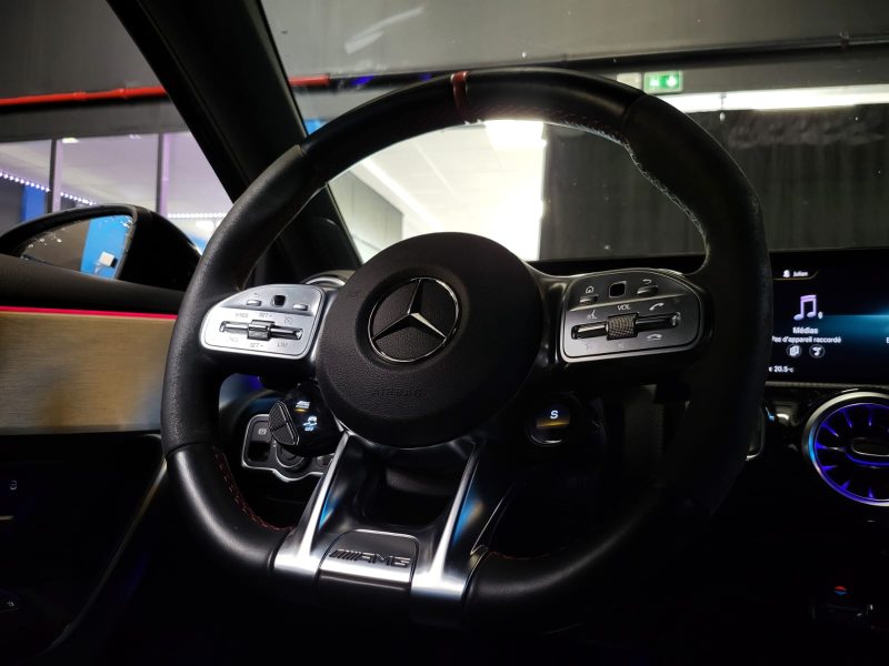 MERCEDES CLASSE A35 AMG 4-MATIC 7G-DCT / VOLANT SPORT + SIEGES BAQUET + SUIVIE MERCEDES /