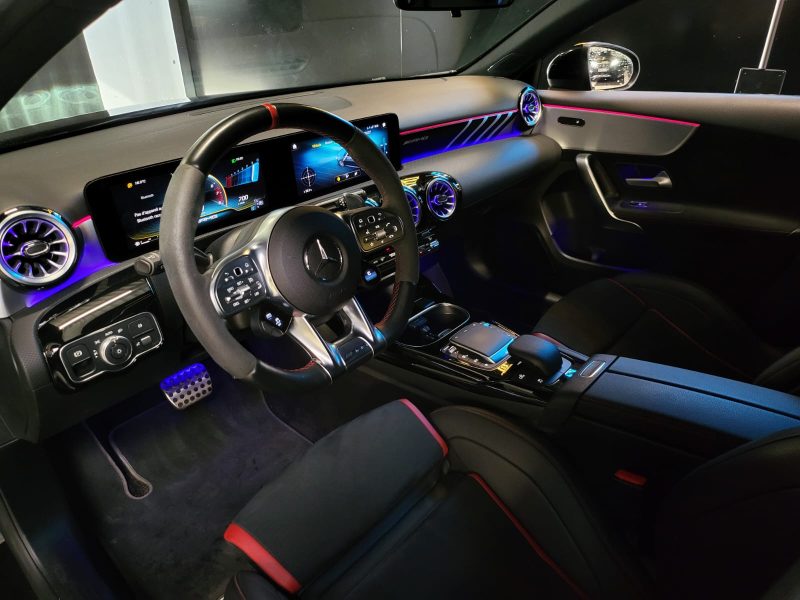MERCEDES CLASSE A35 AMG 4-MATIC 7G-DCT / VOLANT SPORT + SIEGES BAQUET + SUIVIE MERCEDES /